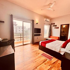 The Sapphire Resort 1,2,3 Bedroom Villas Available In Omaxe Vrindavan - A Four Star Luxury Resort M99158-08861